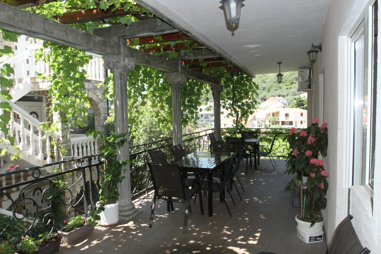 Apartments Muhar Sveti Stefan Exterior photo